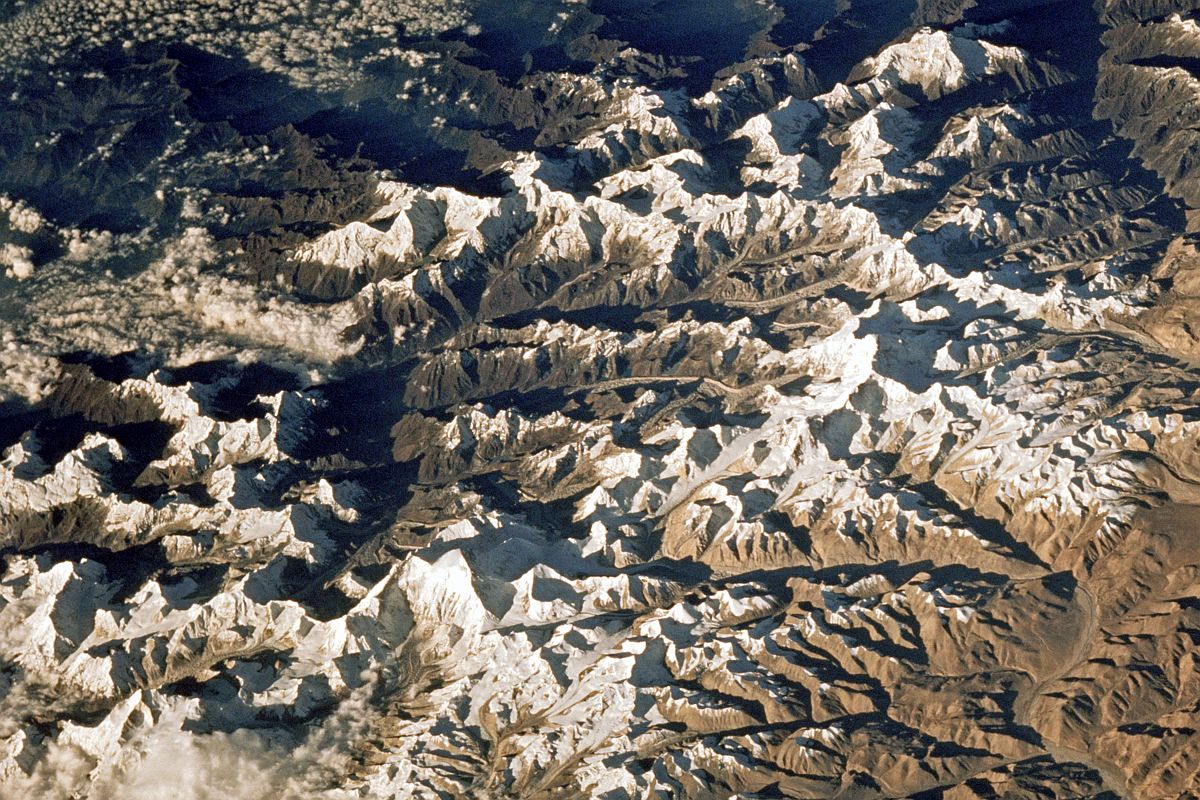 25 Nasa STS058-101-22 Makalu, Lhotse, Everest, Cho Oyu, Menlungtse, Gauri Shankar